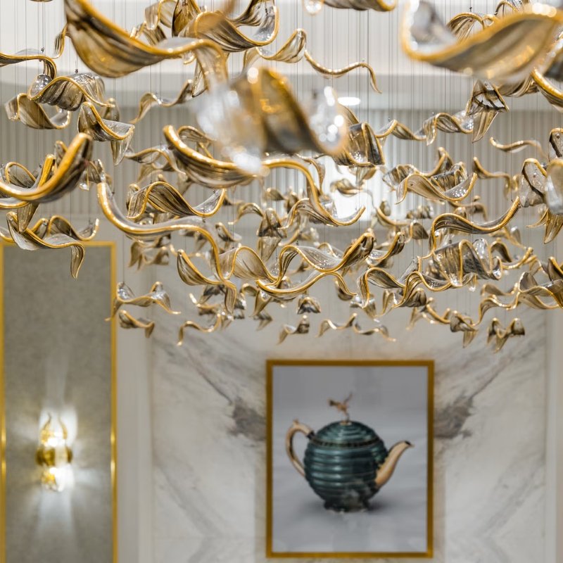 CONTOUR CHANDELIER in Dubai