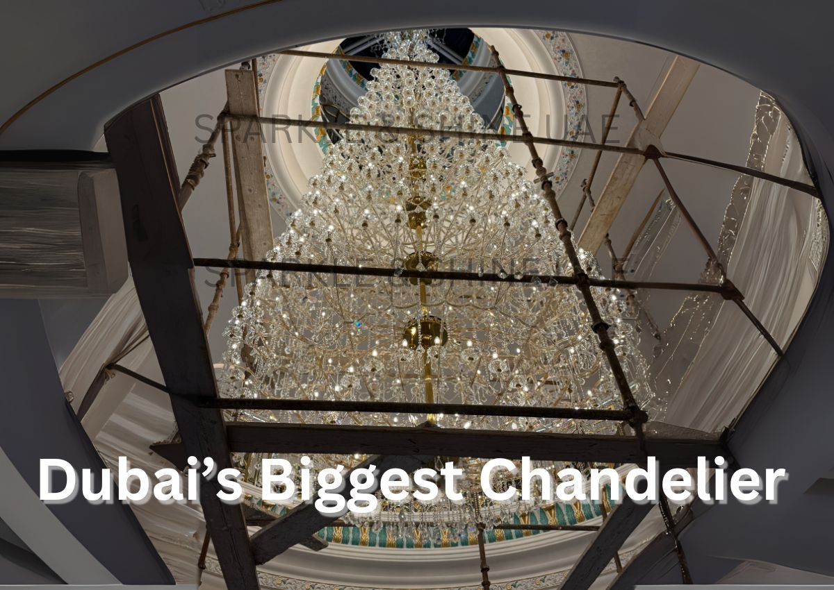 Dubai's Bigest Chandelier Cleanned