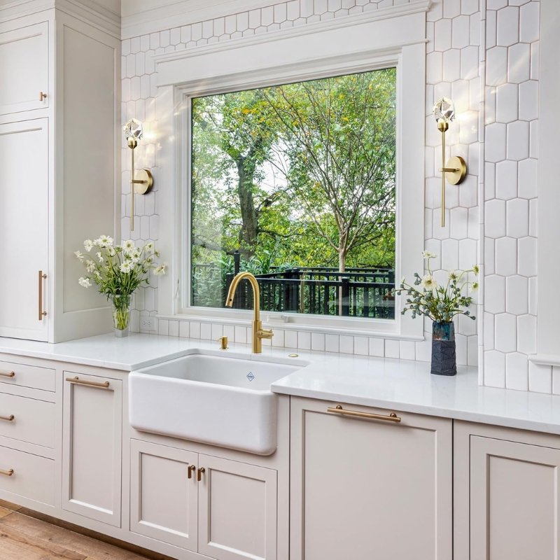 Dimmable Crystal Wall Light Fixture